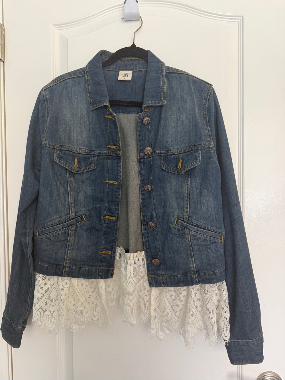 Cabi Dakota Denim Jacket Size L Removable Lace Hem